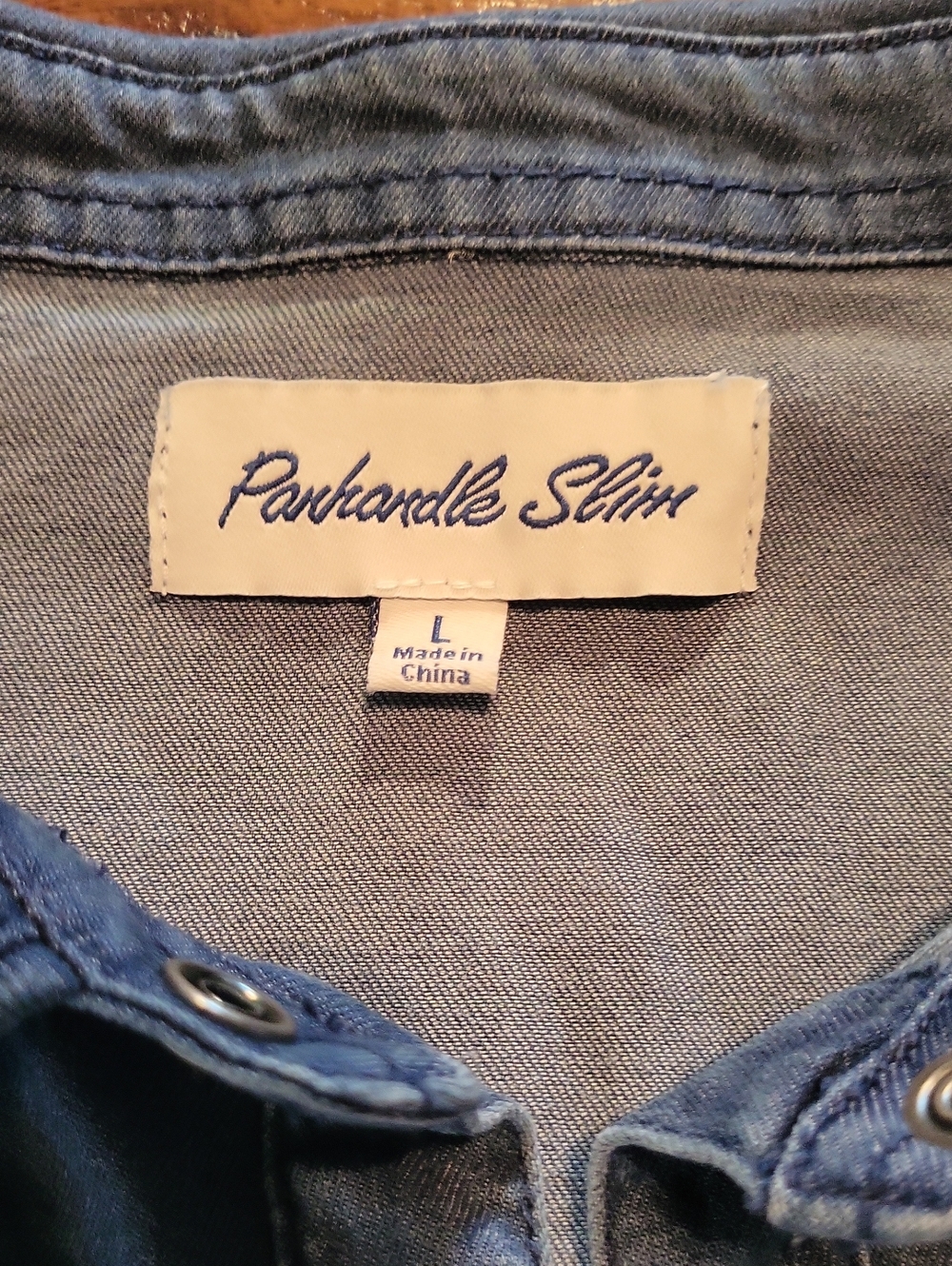 SNAP Front Sleeveless Chambray Shirt - Blue - Picture 3 of 4